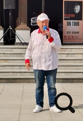 Conferencier, Moderator